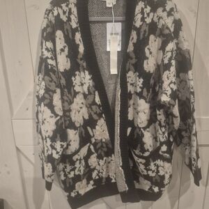 Stitch Fix Saltwater Luxe Cardigan Size XL Black With Floral